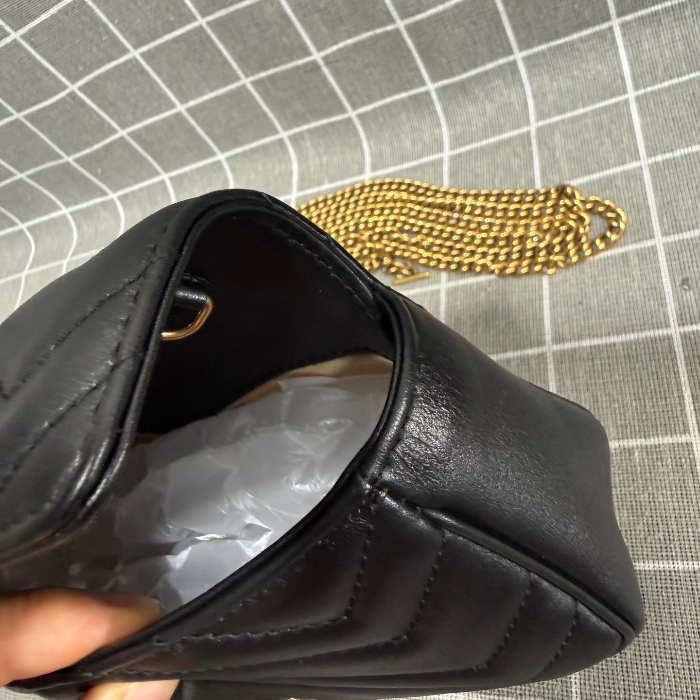 Gucci 476433DSVRT1000