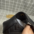 Gucci 476433DSVRT1000