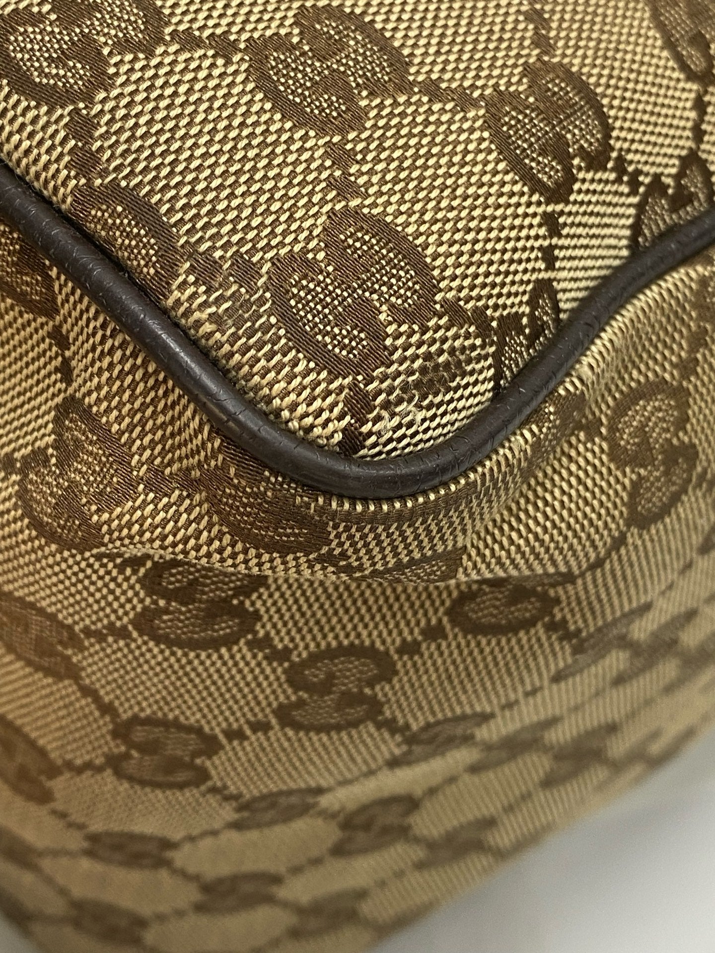 Gucci Canvas Beige Tote