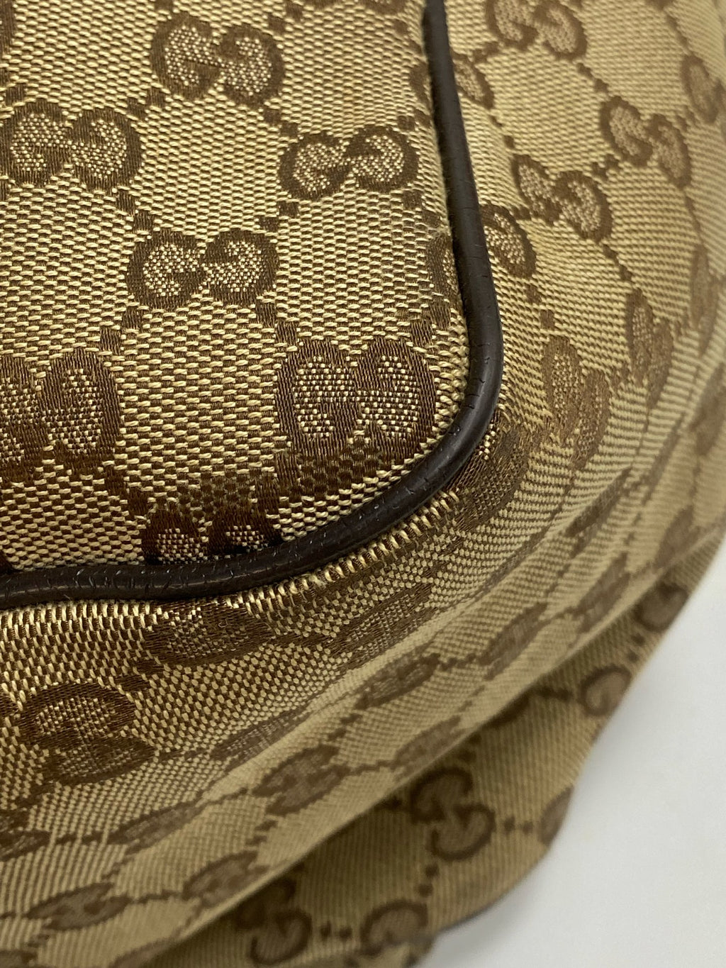Gucci Canvas Beige Tote
