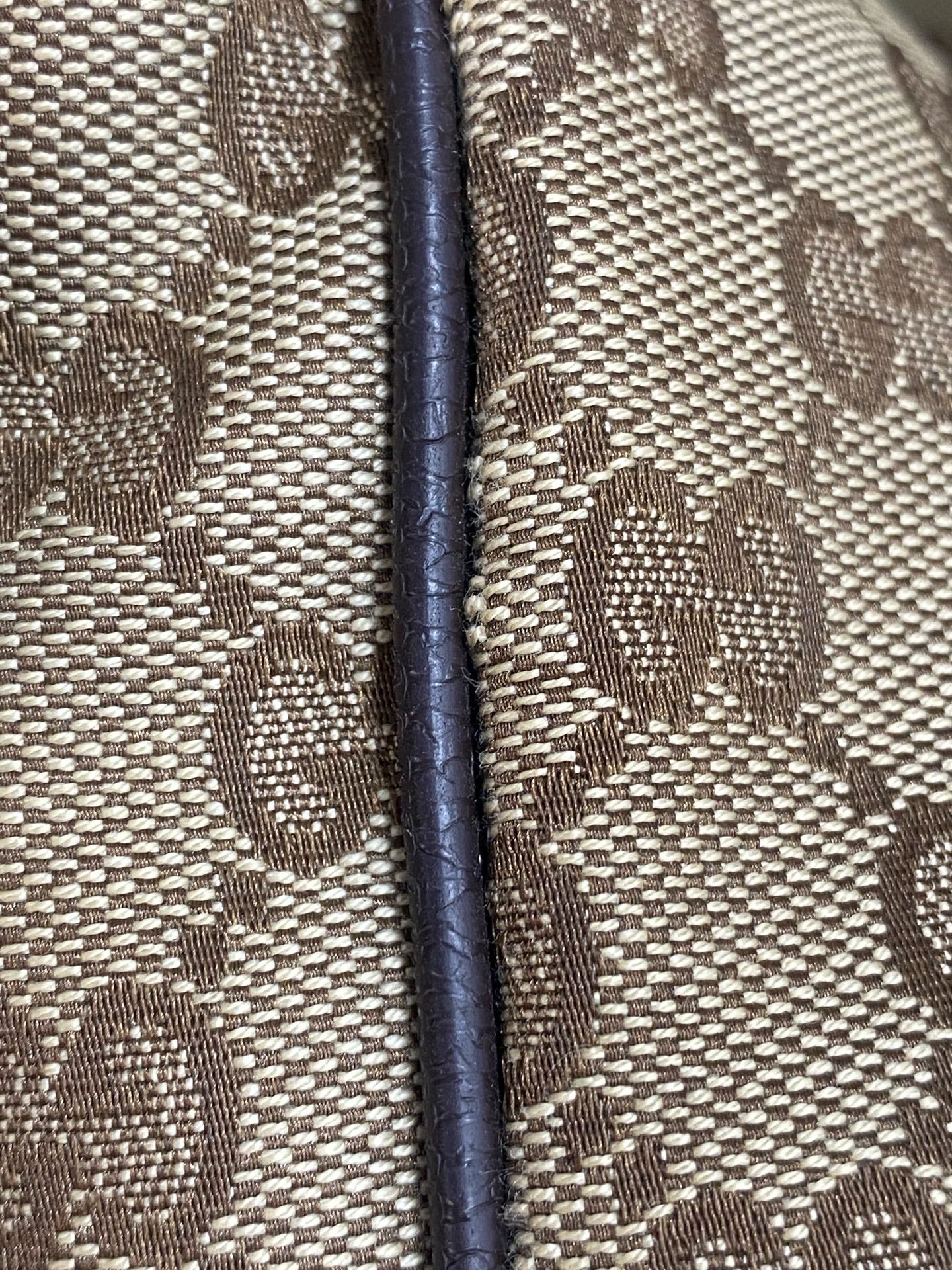 Gucci Canvas Beige Tote
