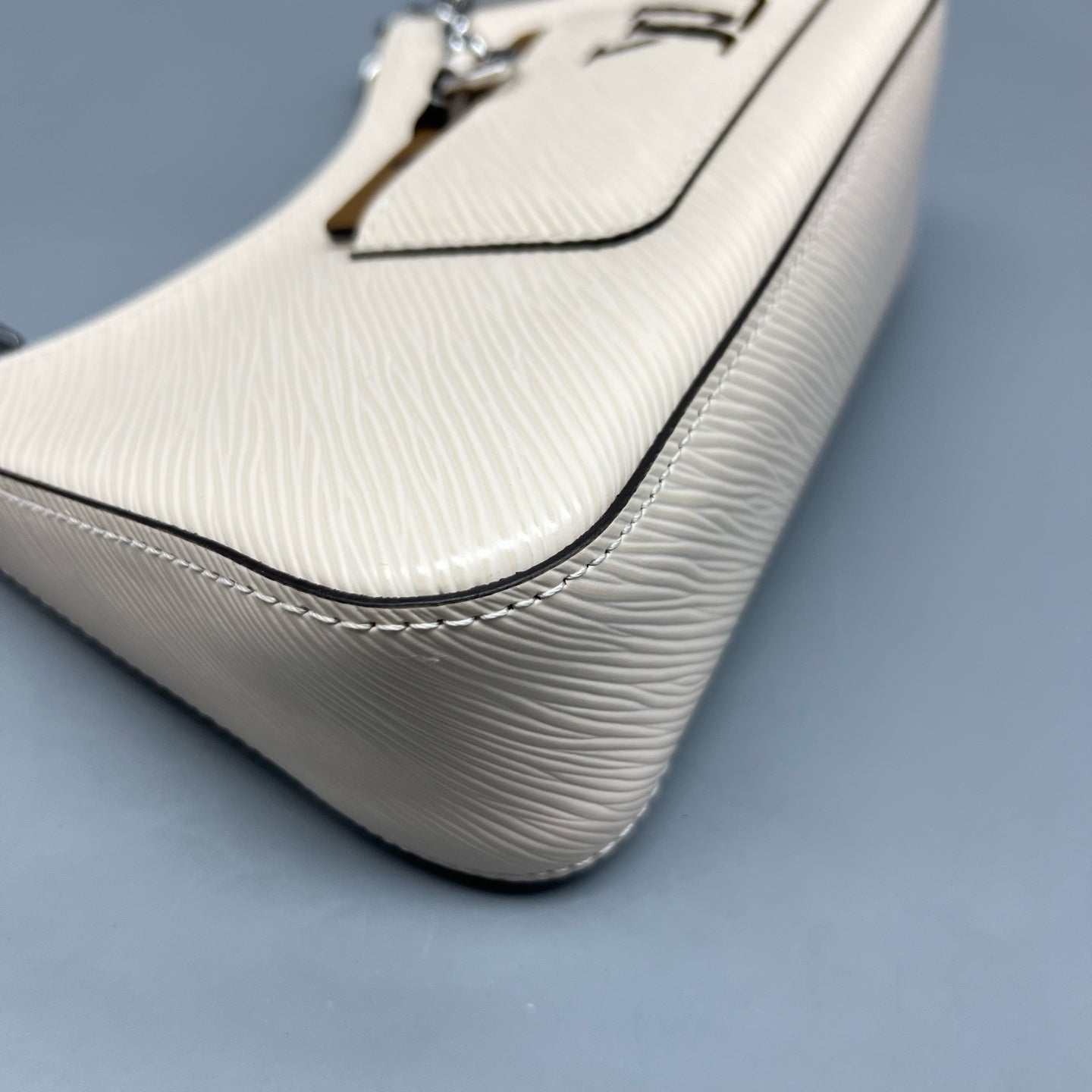Louis Vuitton White