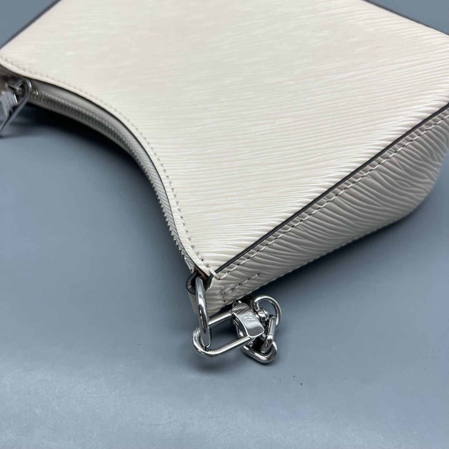 Louis Vuitton White
