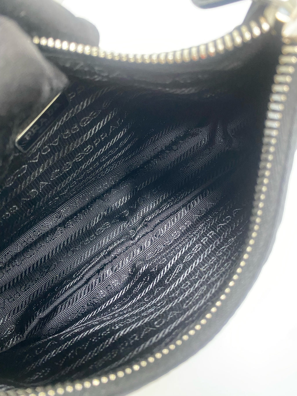 Prada Prada Re-Edition 2005 Recycled Nylon Three-in-One Handbag Cordura Black Shoulder Bag 1BH204_R064_F0002_V_V9L