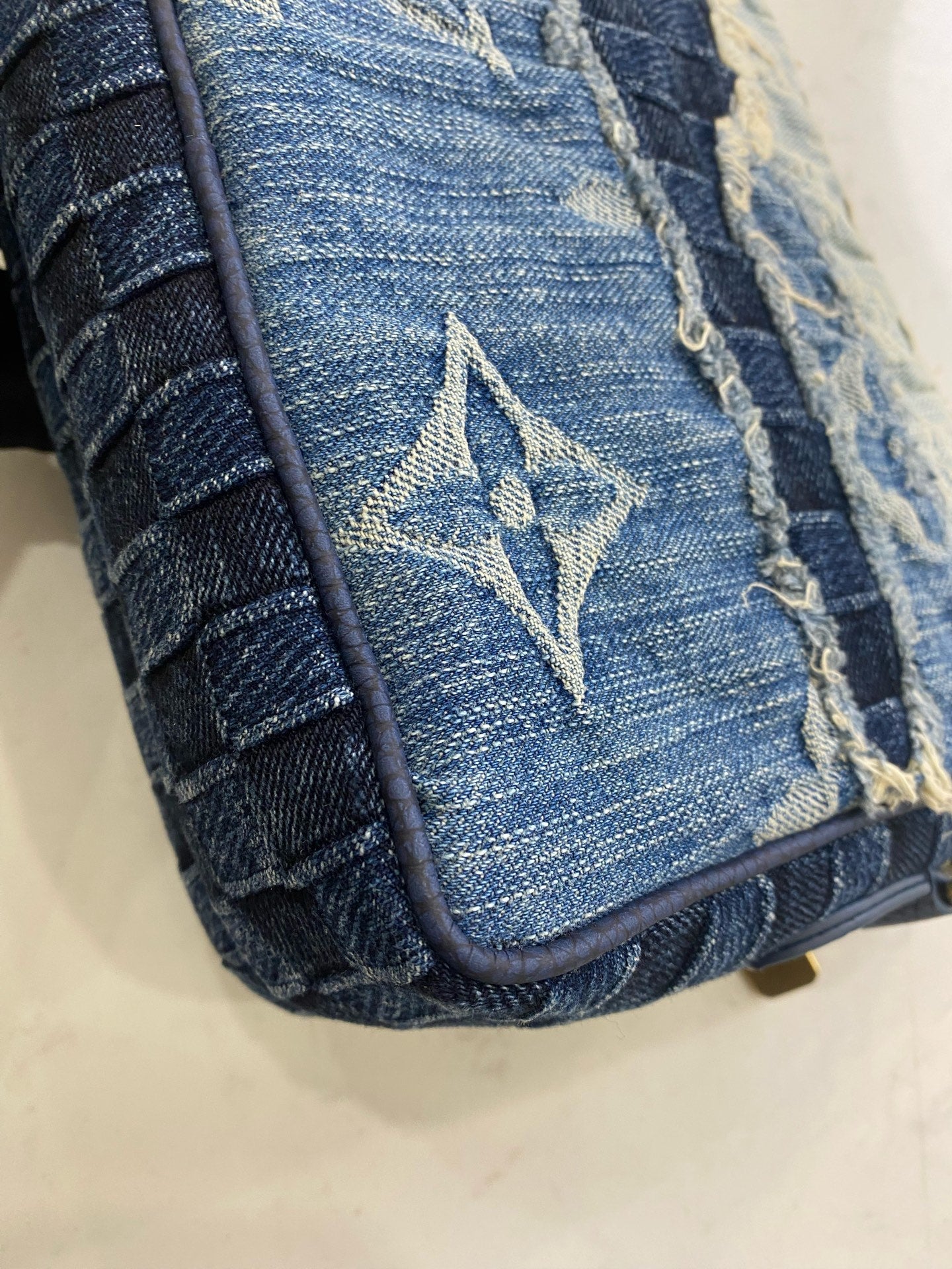 Louis Vuitton Shoulder Bag