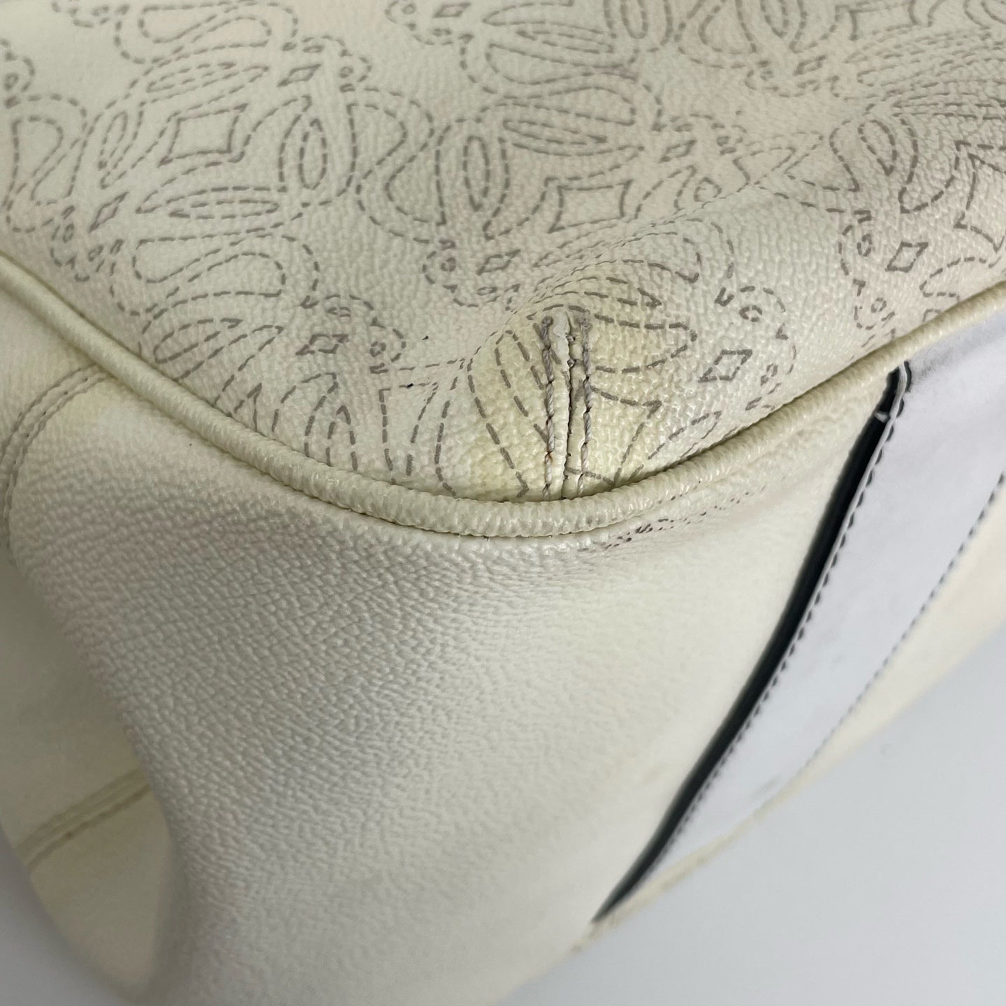 Loewe Beige