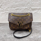 Louis Vuitton Messenger Bag