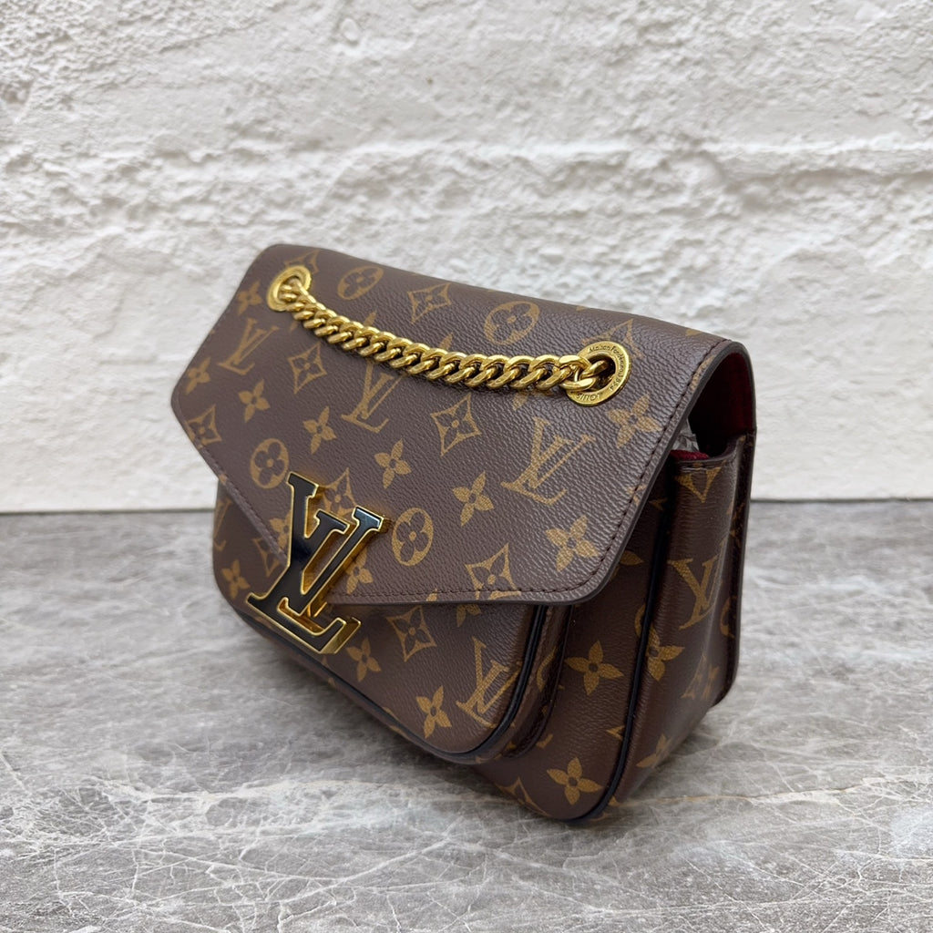 Louis Vuitton Messenger Bag
