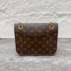 Louis Vuitton Messenger Bag