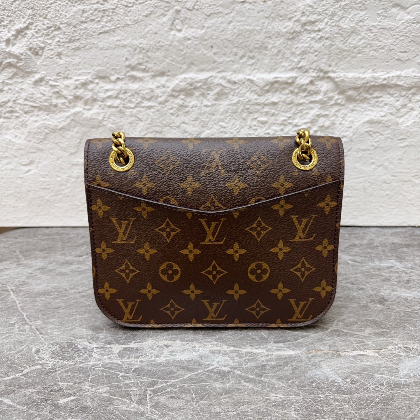 Louis Vuitton Messenger Bag