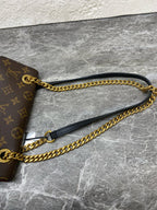 Louis Vuitton Messenger Bag