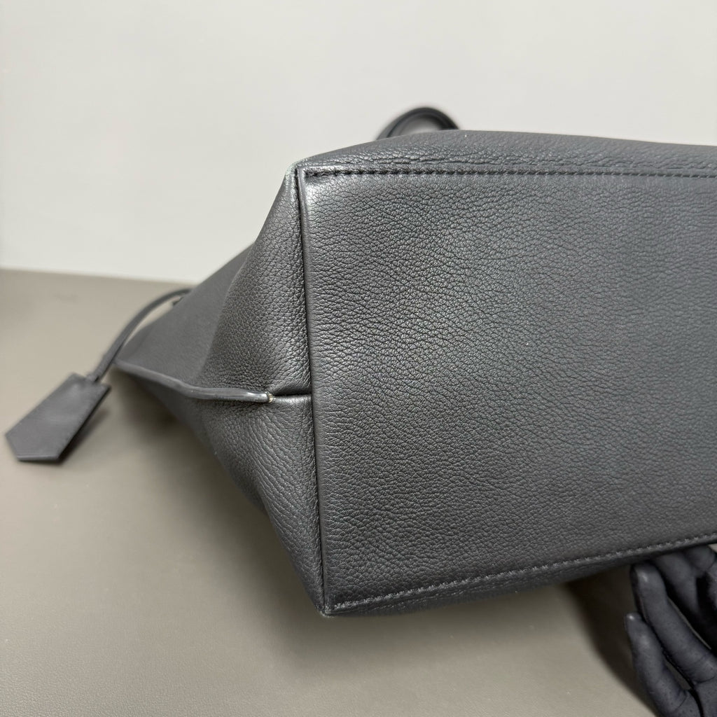 Louis Vuitton Black