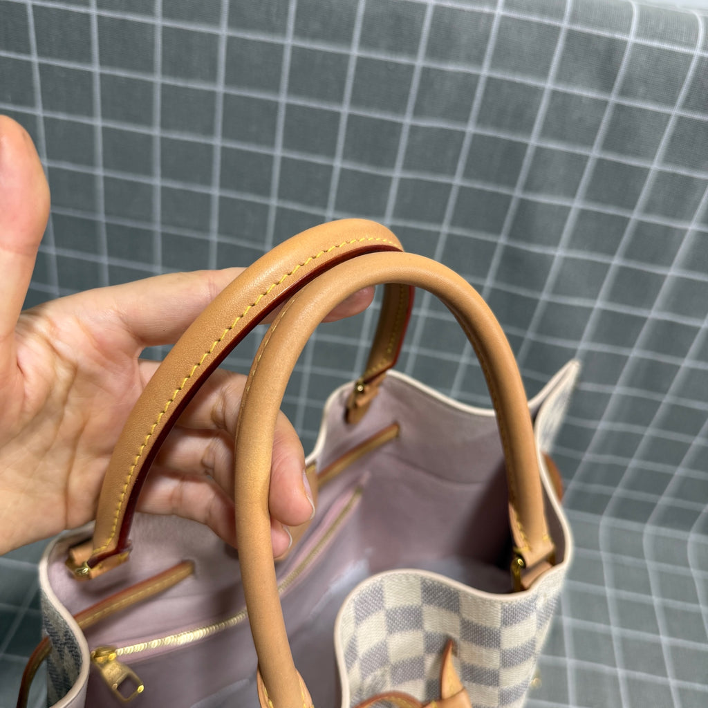 Louis Vuitton N41579