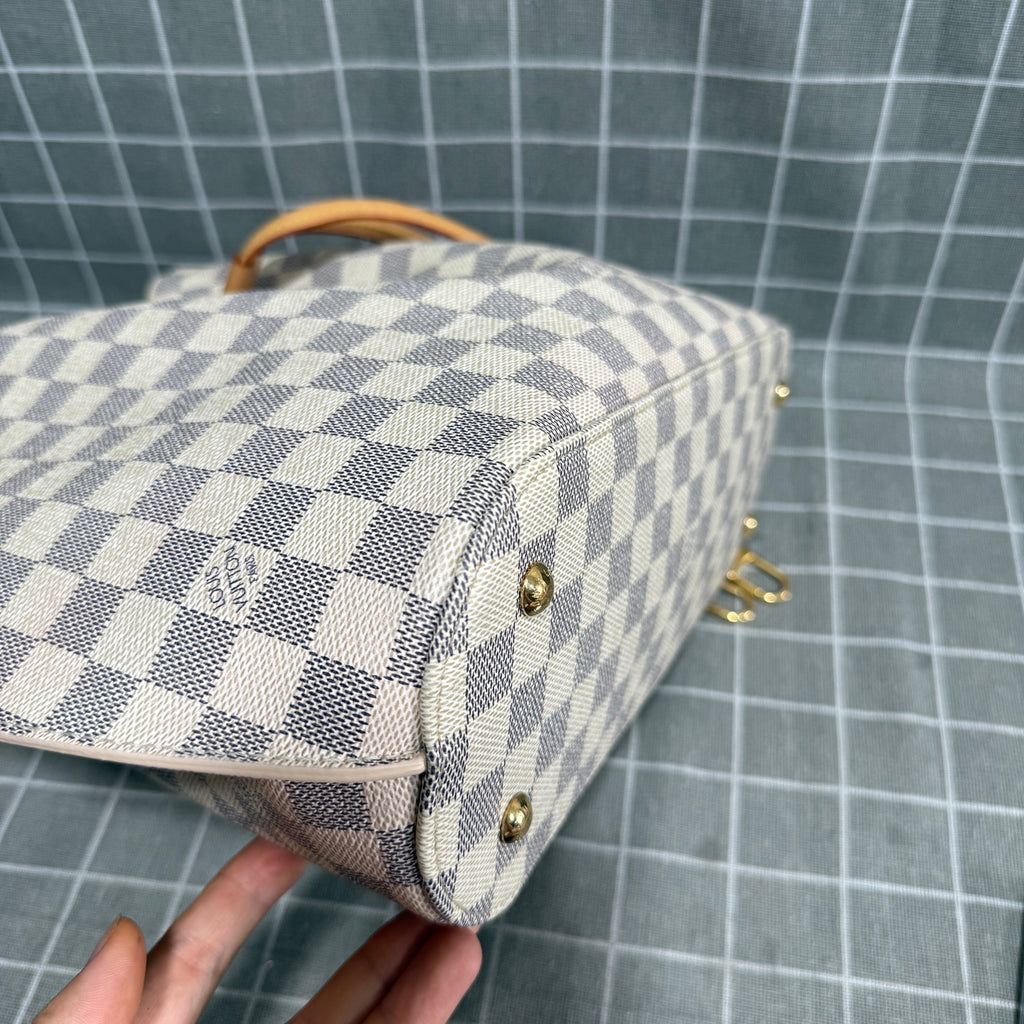 Louis Vuitton N41579