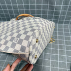 Louis Vuitton N41579