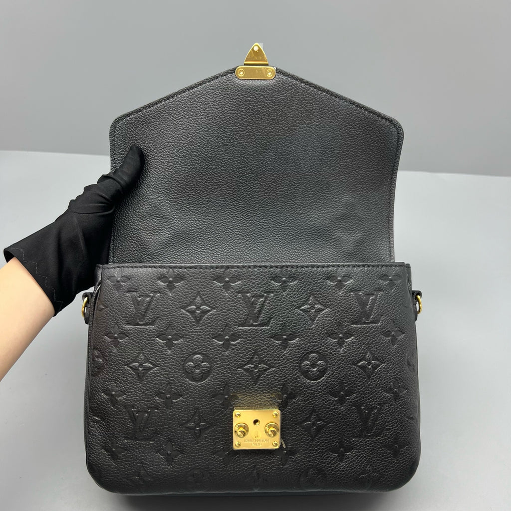 Louis Vuitton Black Messenger Bag