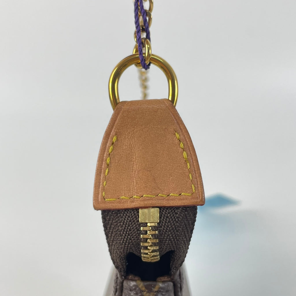 Louis Vuitton Clutch