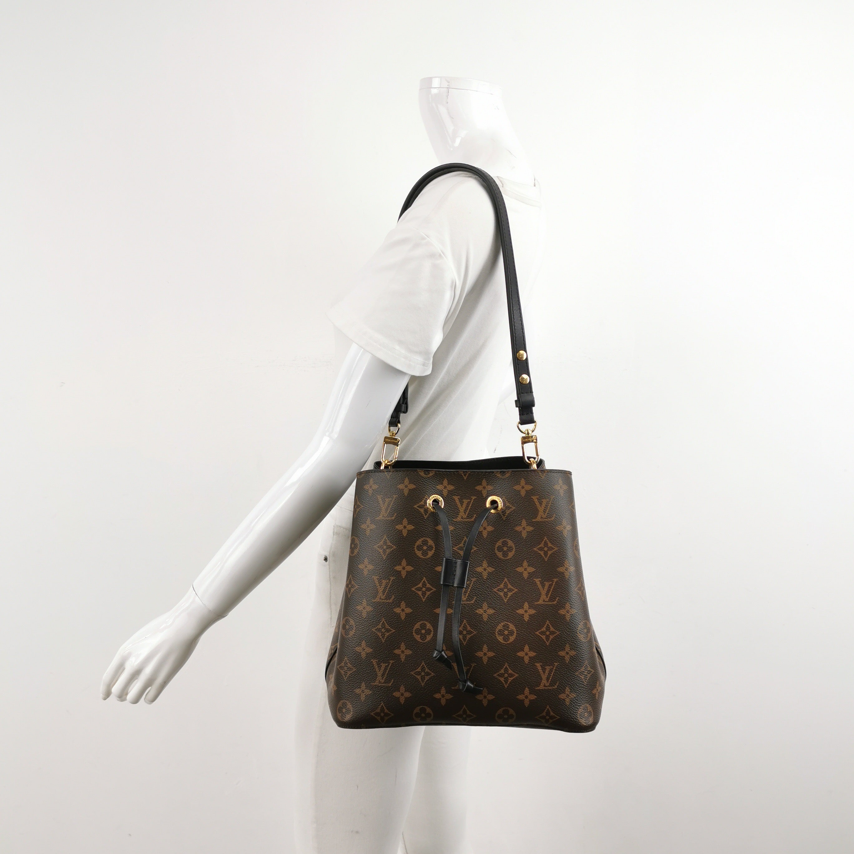 Louis Vuitton Néonoé Shoulder Bag M44020