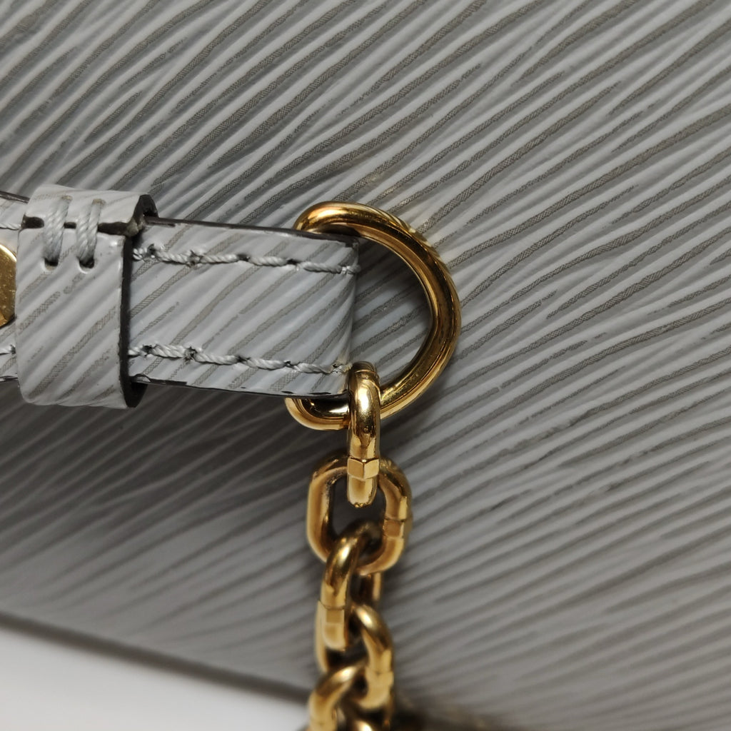 Louis Vuitton Crossbody M57319