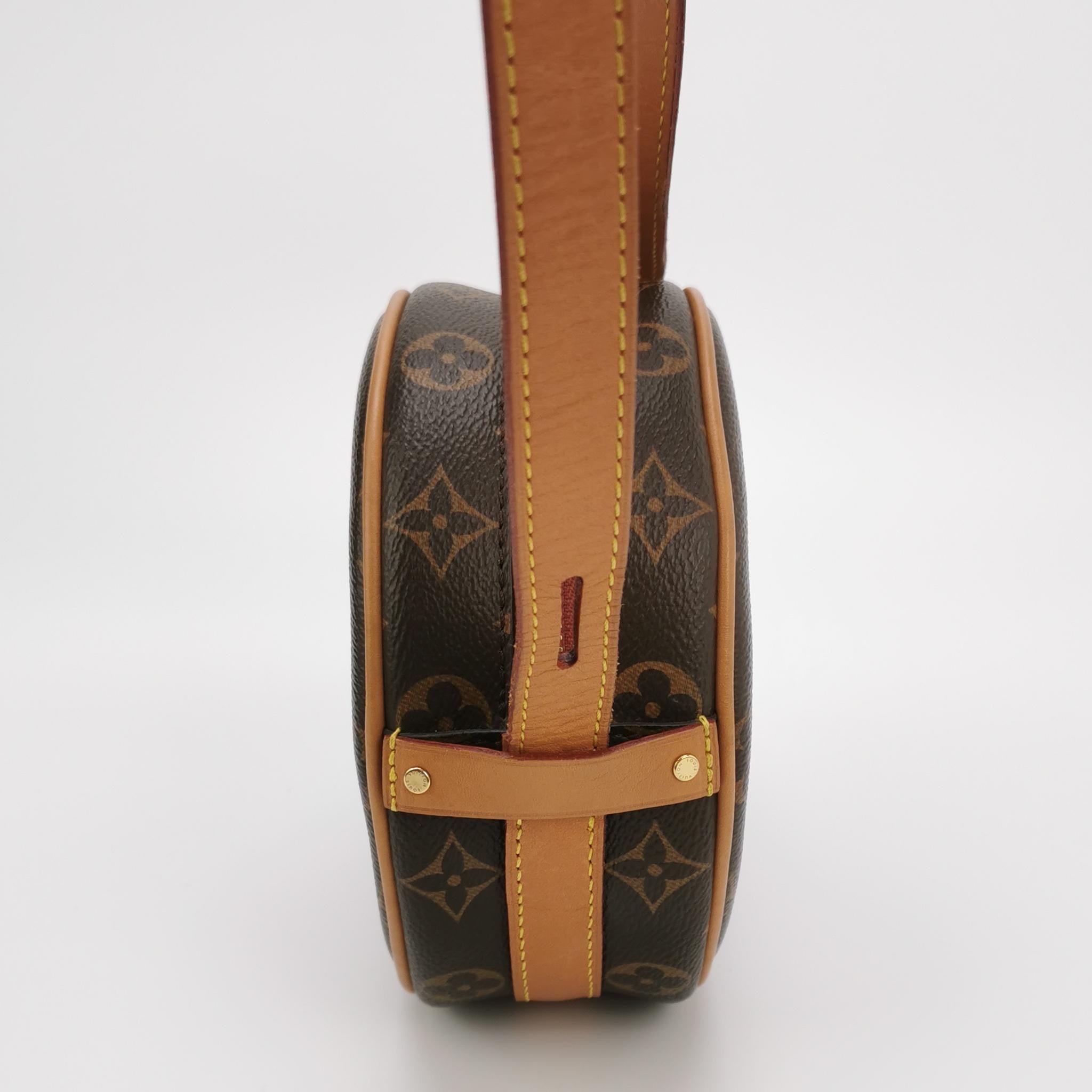 Louis Vuitton Boîte Chapeau Souple Crossbody M45578