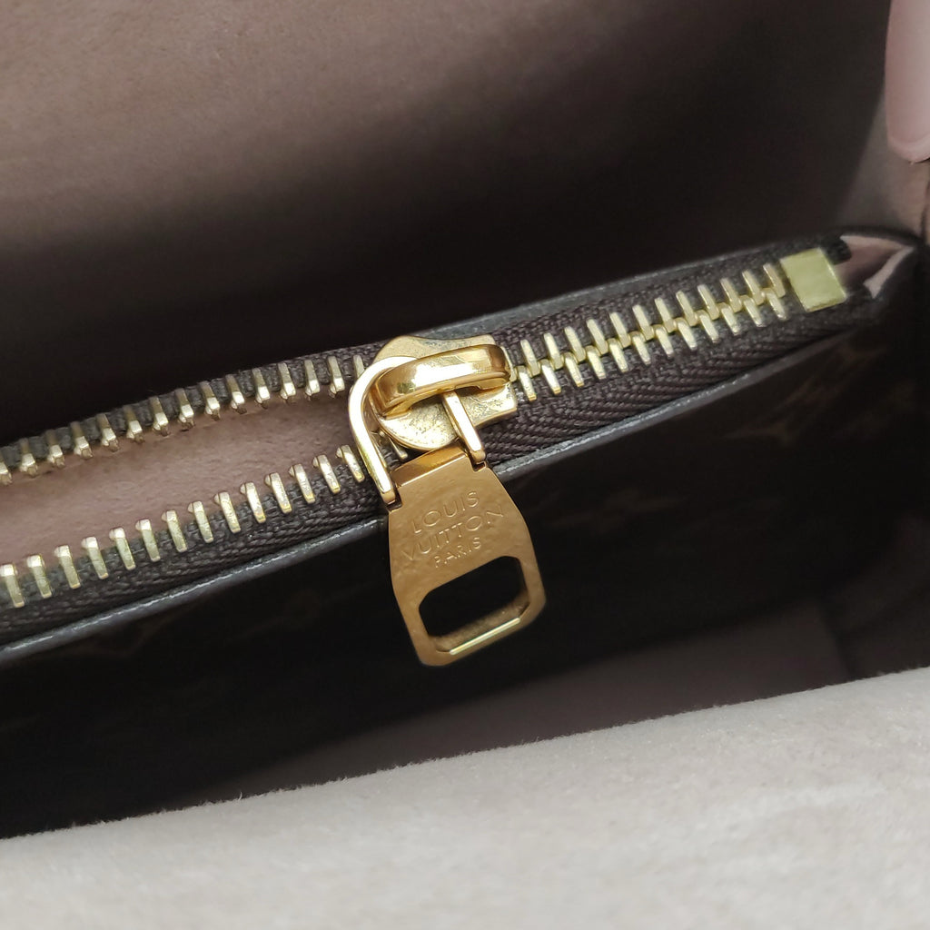 Louis Vuitton Other Shoulder Bag M44022
