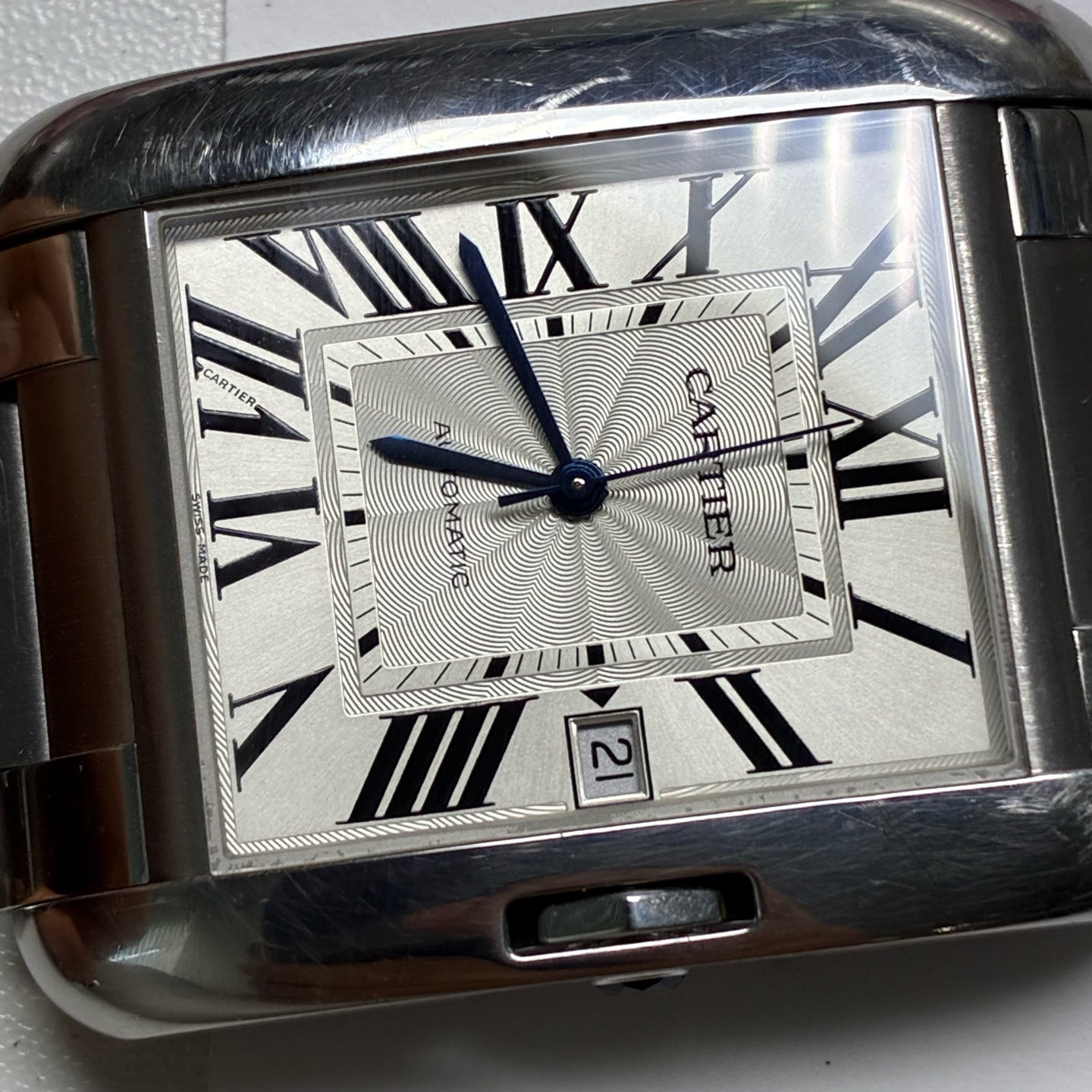 Cartier Tank 47 x 36.2 millimeters W5310008