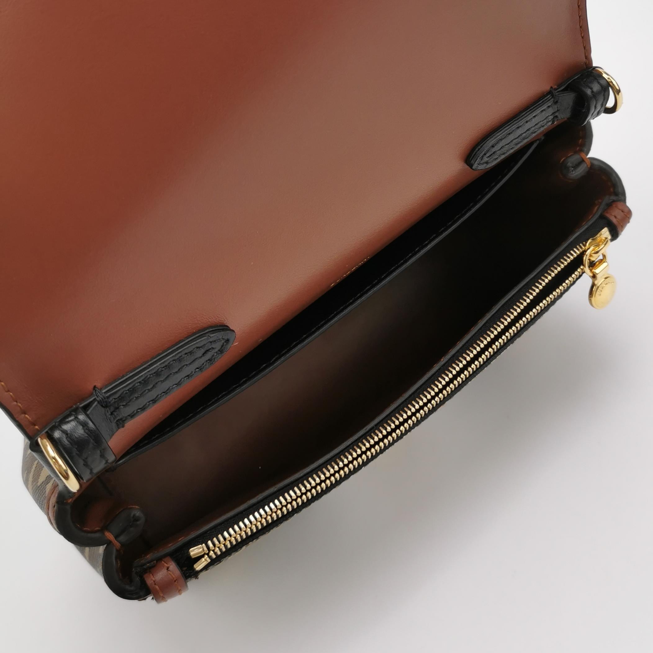 Burberry Other Crossbody 80207231