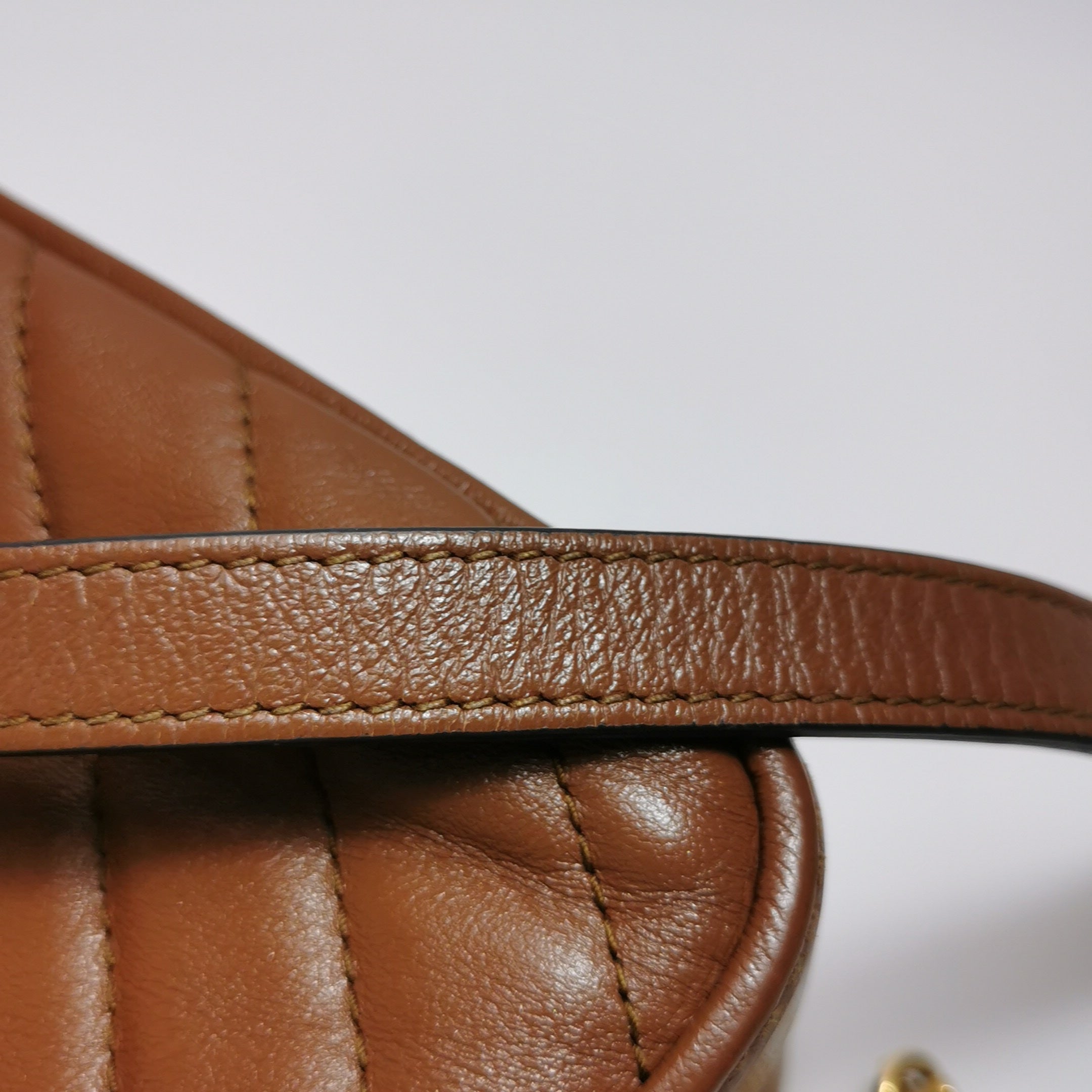 Gucci Crossbody 5835710OLFT2535