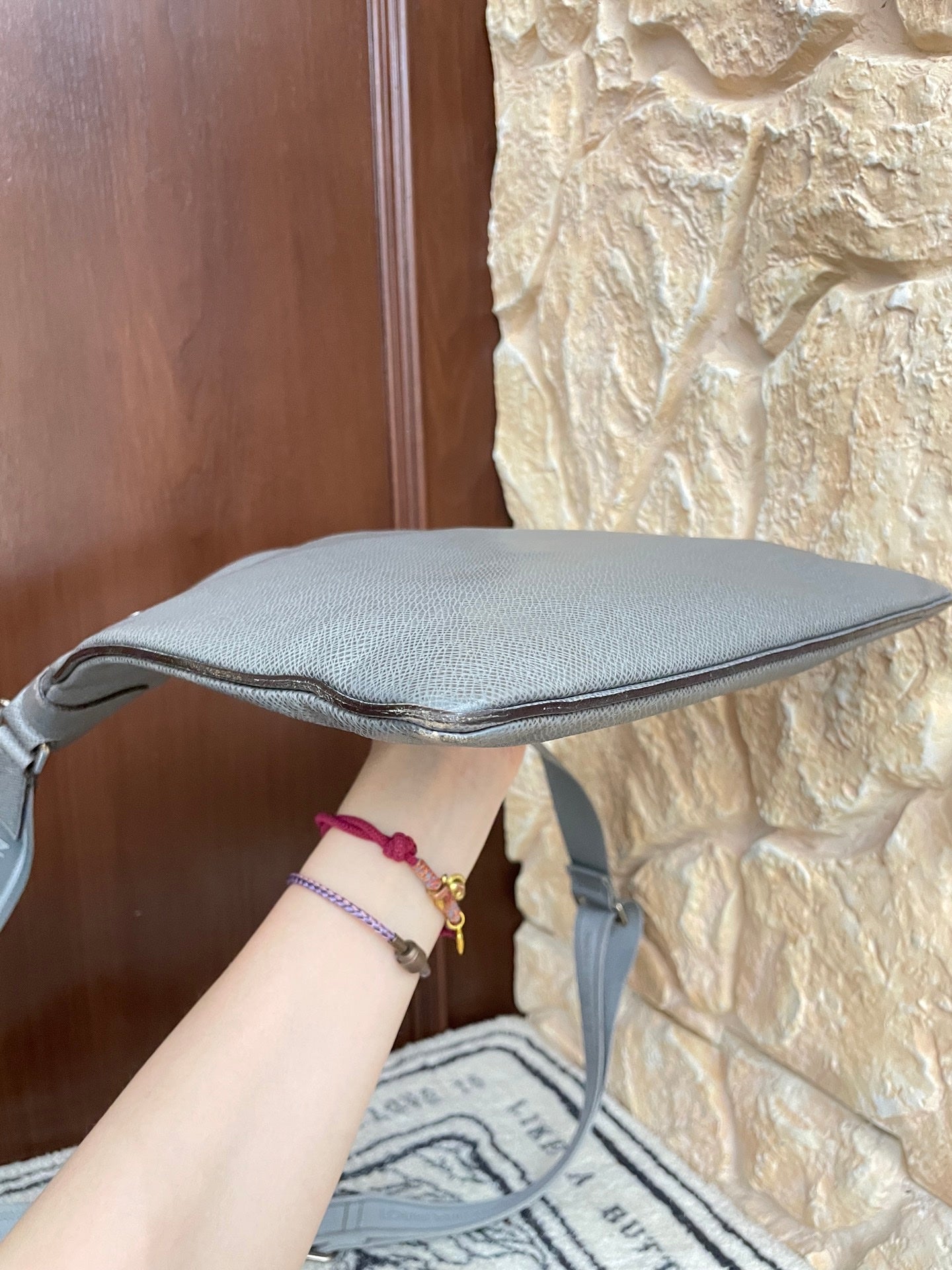 Louis Vuitton Messenger Bag