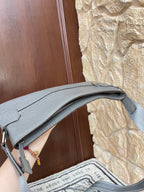 Louis Vuitton Messenger Bag