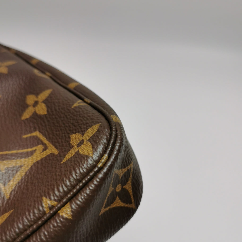 Louis Vuitton Mini Pochette Accessories M58009