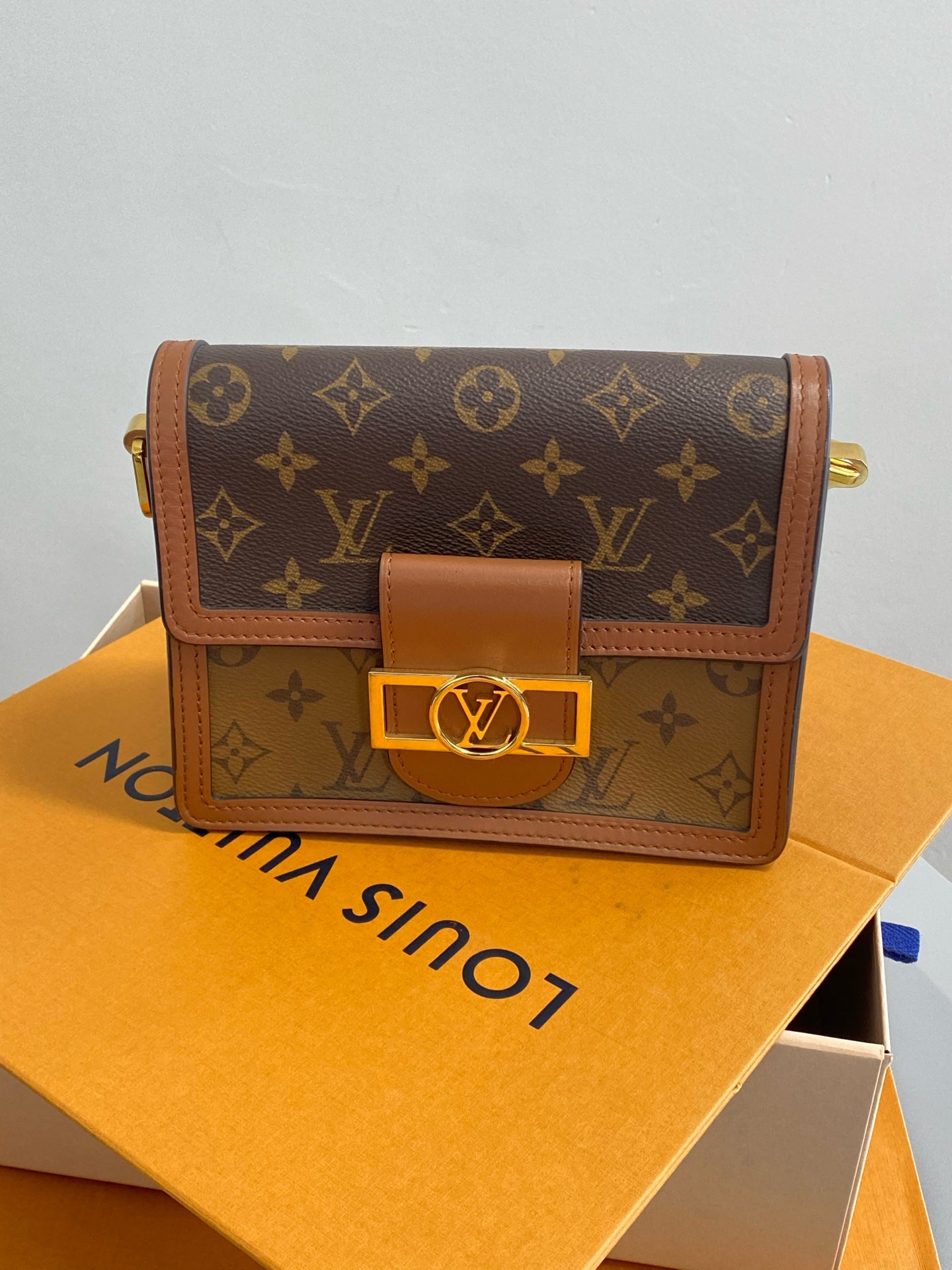 Louis Vuitton Dauphine Shoulder Bag M45959