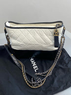 Chanel Medium-sized shoulder crossbody bag White AS1521-Y61477-C0200