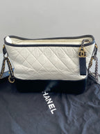 Chanel Medium-sized shoulder crossbody bag White AS1521-Y61477-C0200