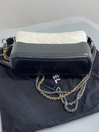 Chanel Medium-sized shoulder crossbody bag White AS1521-Y61477-C0200