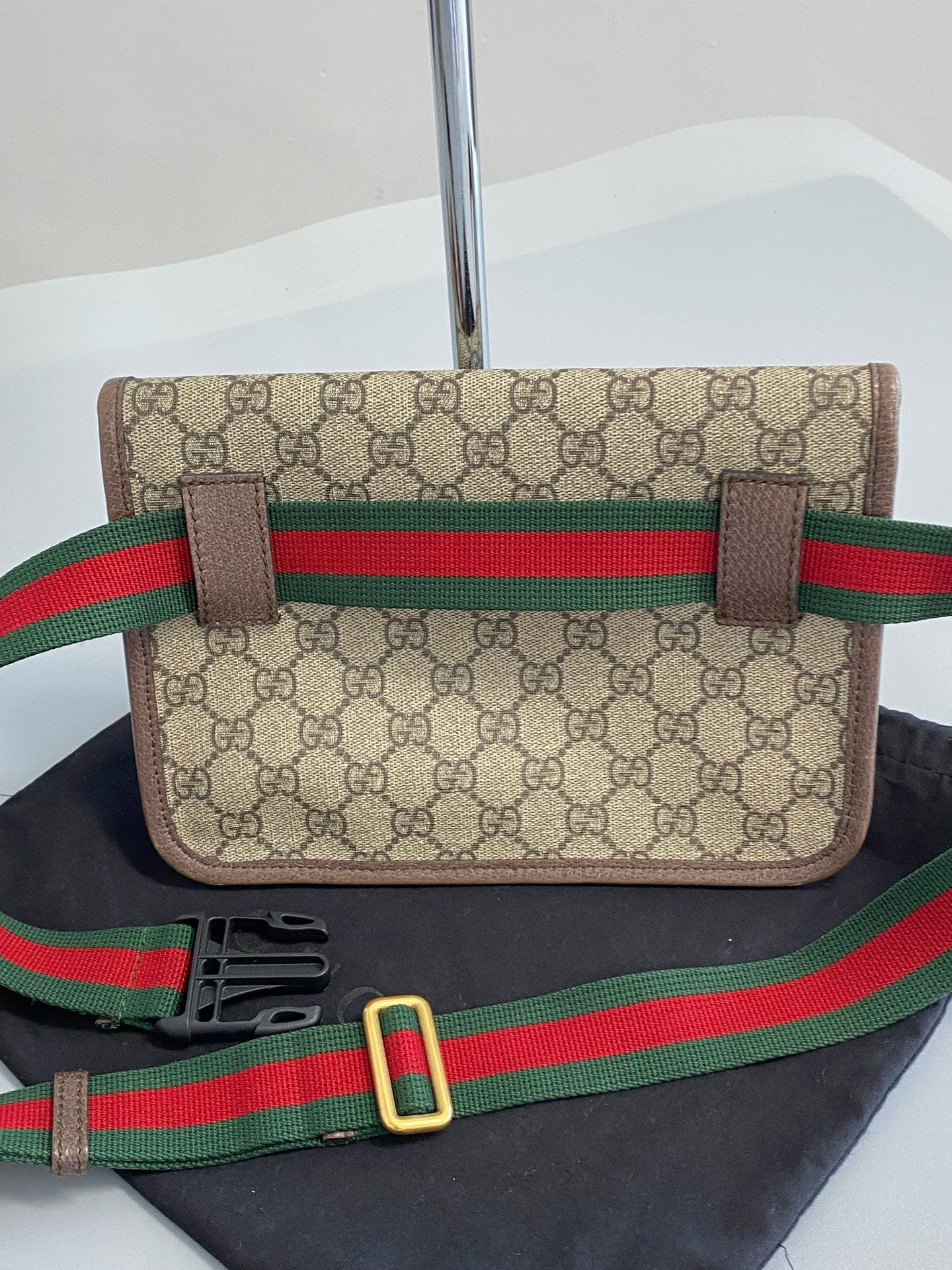 Gucci Sling Bag 4939309C2VT8745