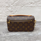 Louis Vuitton Messenger Bag
