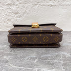 Louis Vuitton Messenger Bag