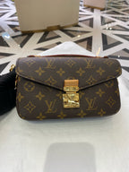 Louis Vuitton Messenger Bag