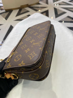 Louis Vuitton Messenger Bag