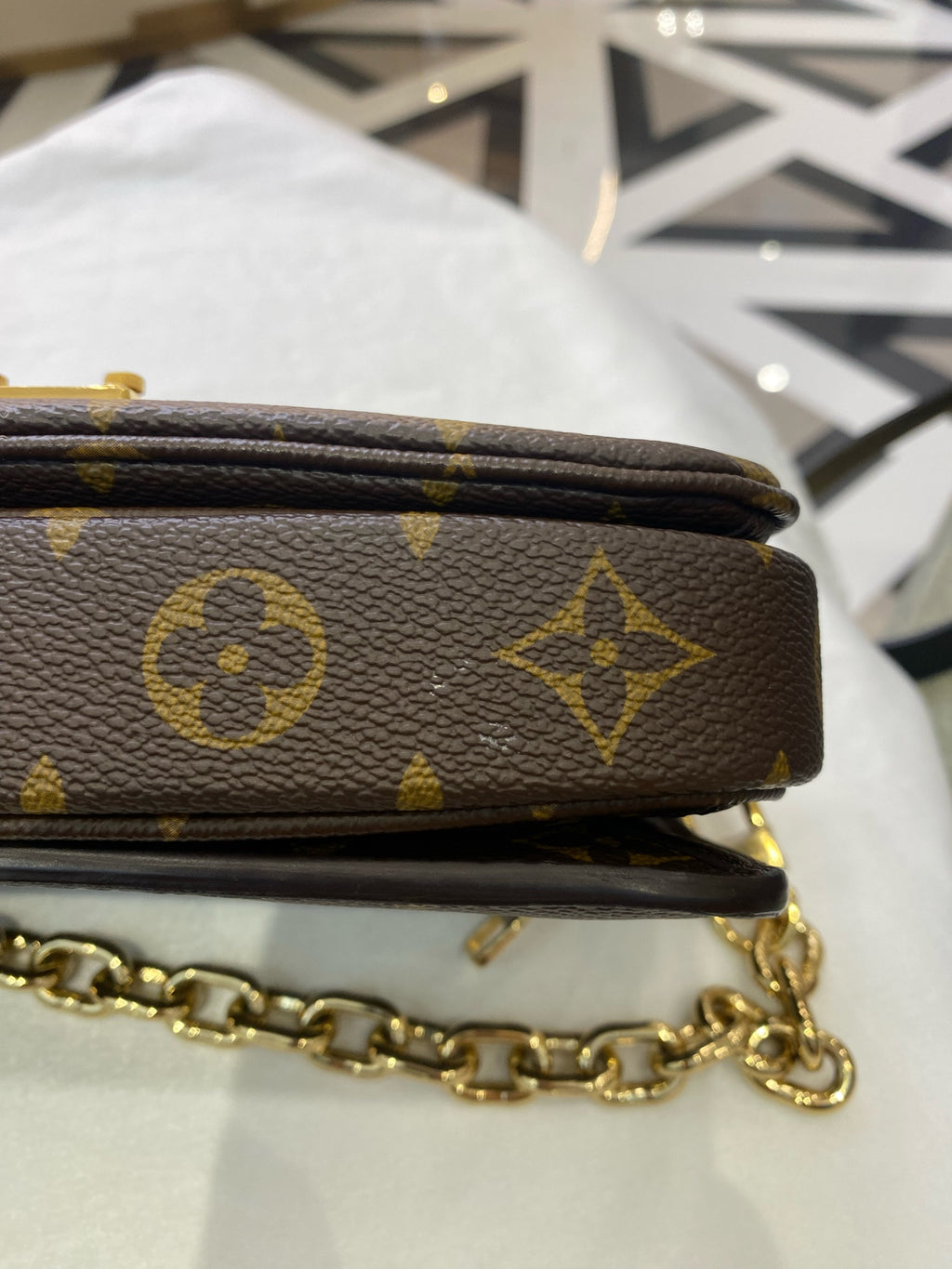 Louis Vuitton Messenger Bag