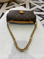 Louis Vuitton Messenger Bag