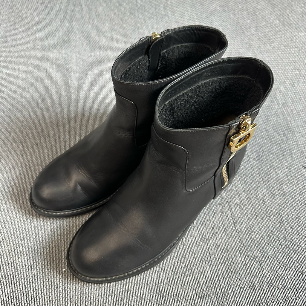 Salvatore Ferragamo Leather Ankle boots