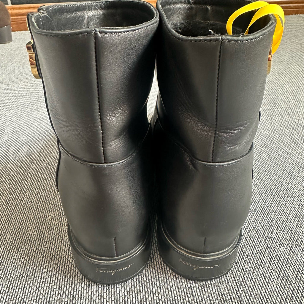 Salvatore Ferragamo Leather Ankle boots