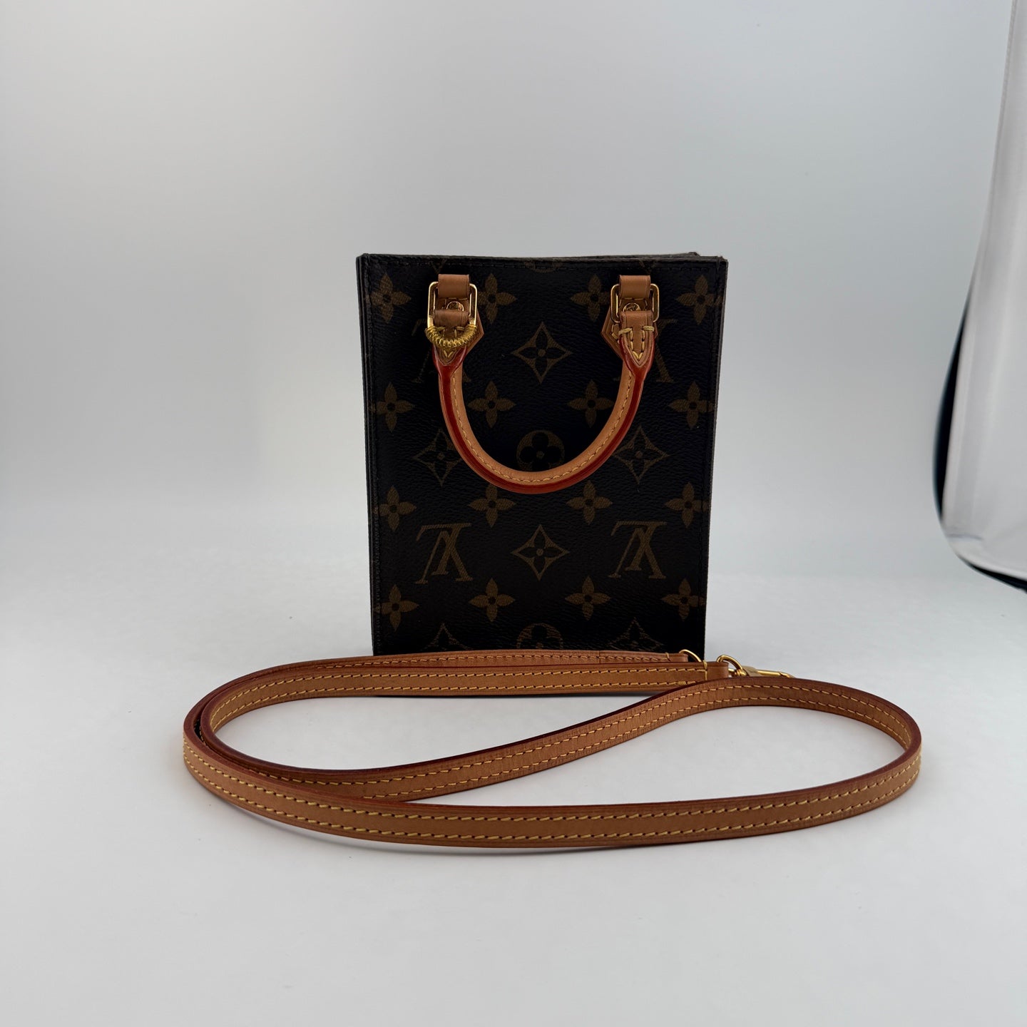 Louis Vuitton M69442