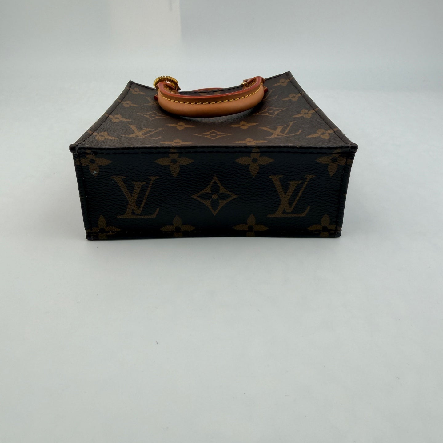 Louis Vuitton M69442