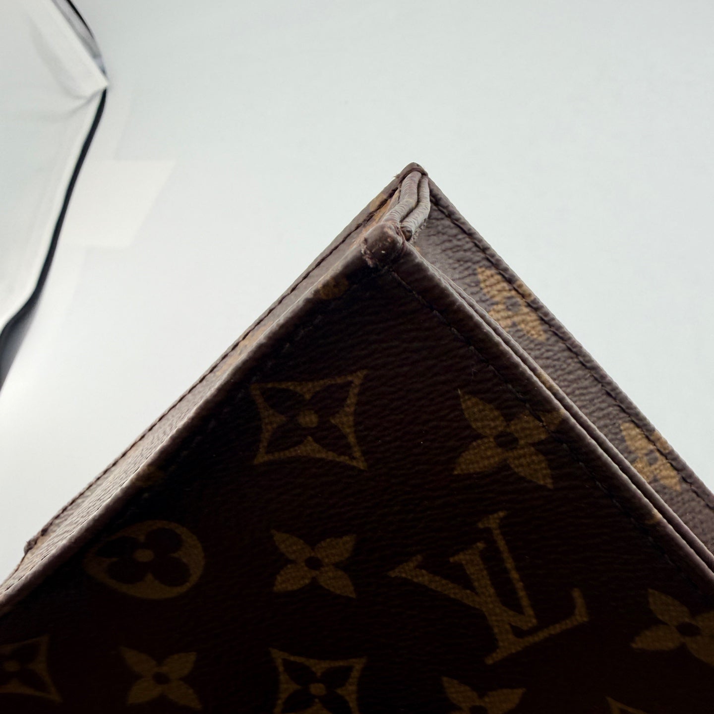 Louis Vuitton M69442