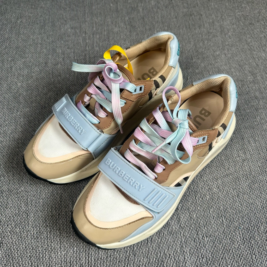 Burberry Lifestyle sneakers