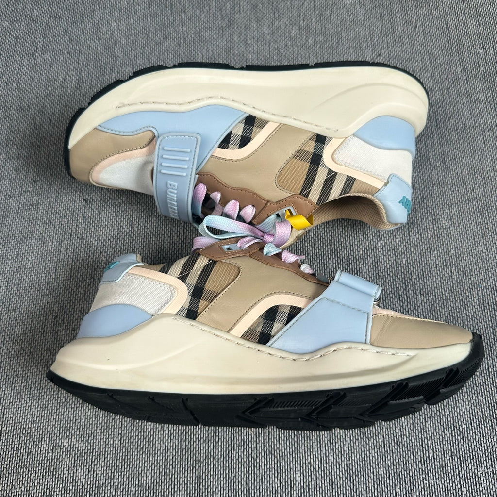 Burberry Lifestyle sneakers