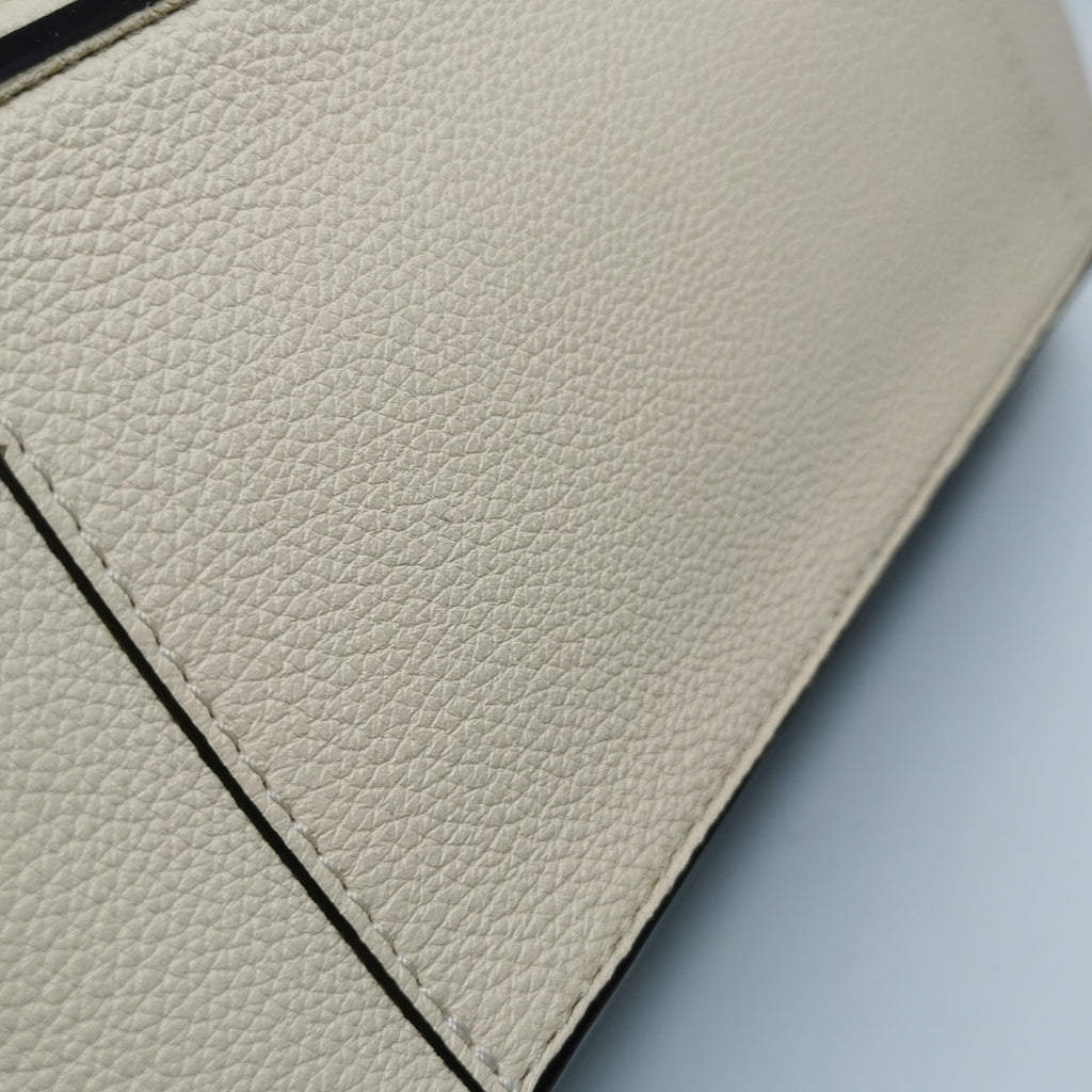 Louis Vuitton Other Crossbody M44353